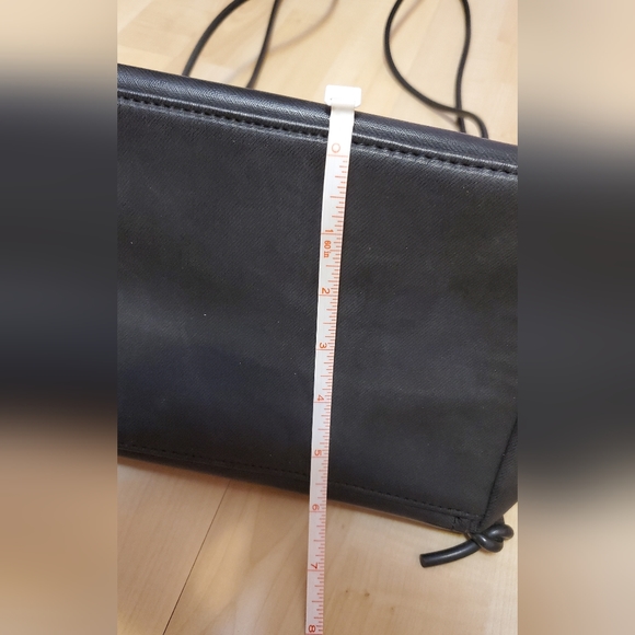 Black shoulder/crossbody bag - Picture 7 of 8